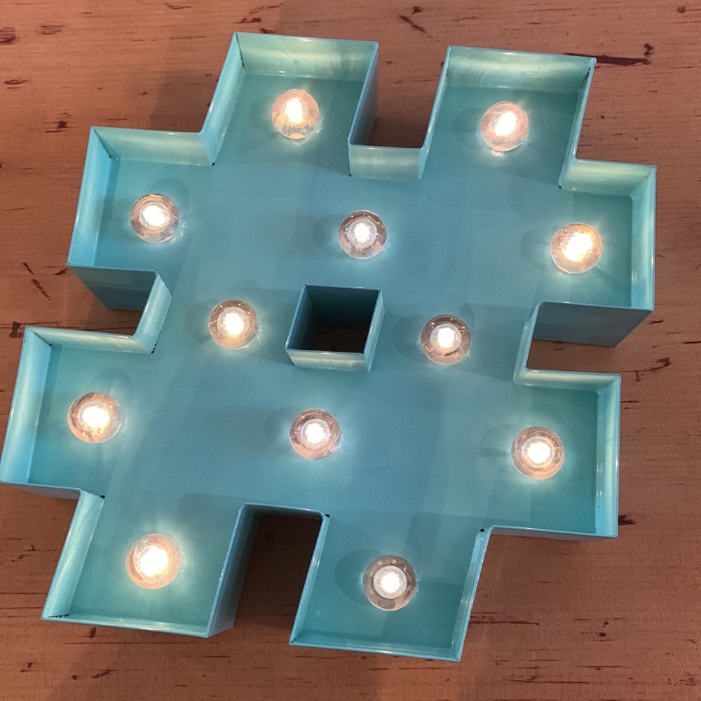 Light up Hashtag wall decoration